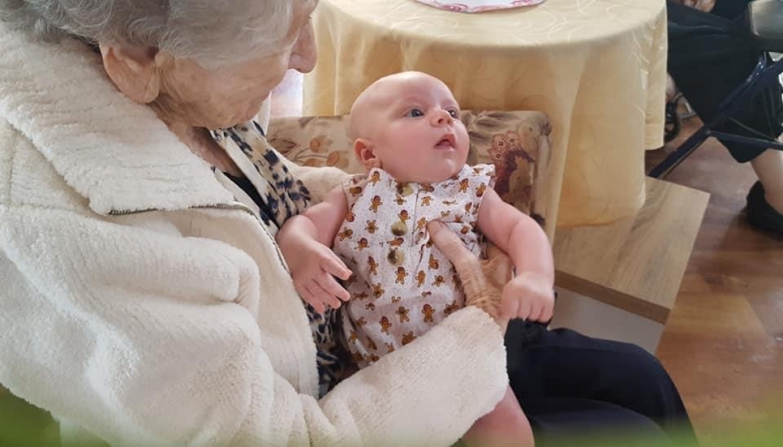 <div><br></div>Playgroup with older adults